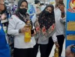 Minyak Goreng Ludes Diserbu Pembeli, Pasokan Datang Lagi