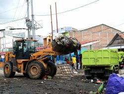 Tumpukan Sampah Sudah Diangkut, Pedagang Pasar Wonomulyo Kembali Berjualan