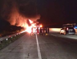 Bus Berpenumpang 30 Orang Terbakar, Tidak Ada Korban JIwa