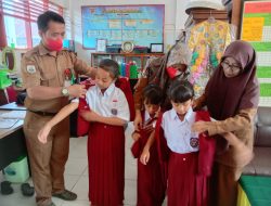 Beri Seragam Gratis, SDN 028 Pekkabata Bantu Murid Kurang Mampu