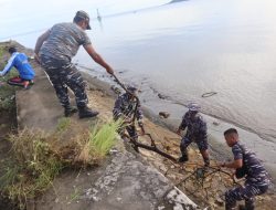 Gerakan Nasional Laut Bersih, Lanal Mamuju Terjun Bersihkan Pantai Simboro