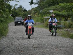 Suraidah Naik Motor Trail Survei  Rencana Lahan Investasi Tambak Udang di Bonehau