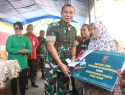 Kunjungi Kampung Pancasila, Pangdam Hasanuddin Salurkan Sejumlah Bantuan