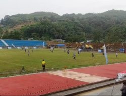 Final Sepak Bola: Mamuju Raih Emas Setelah Menang Dramatis Atas Mamasa dengan Skor 2-1