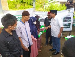 Baznas Sulbar Salurkan Bantuan 50 Unit Rumah Layak Huni