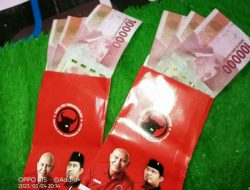 PDIP Bakal Polisikan Netizen yang Sebar Video Bagi-Bagi Amplop Merah di Masjid