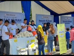 Pasar Murah BI-Pemprov Sulsel, GulaTa PT.Tiran  Diserbu Warga