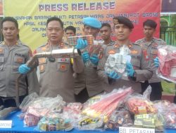 Polres Polman Musnahkan Miras,  Knalpot, dan Ratusan Petasan
