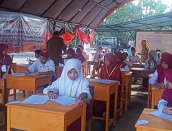 Sekolah Terendam Banjir, Siswa SDN 040 Labasang UAS di Tenda