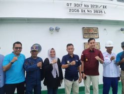 Pj. Bupati Polman Meninjau Pemeriksaan Keberangkatan Kapal Tujuan Malaysia