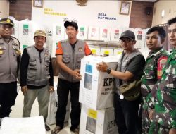 Kolaborasi TNI-Polri Kawal Pendistribusian Logistik Pemilu Hingga ke Pelosok
