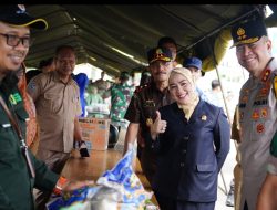 Kapolda Bersama Ketua DPRD Sulbar Kunjungi  Bazar Murah TNI Jelang Idul Fitri