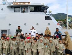 TKIT Wildan Ajak Siswa Mengenal Armada di Pangkalan TNI-AL Mamuju