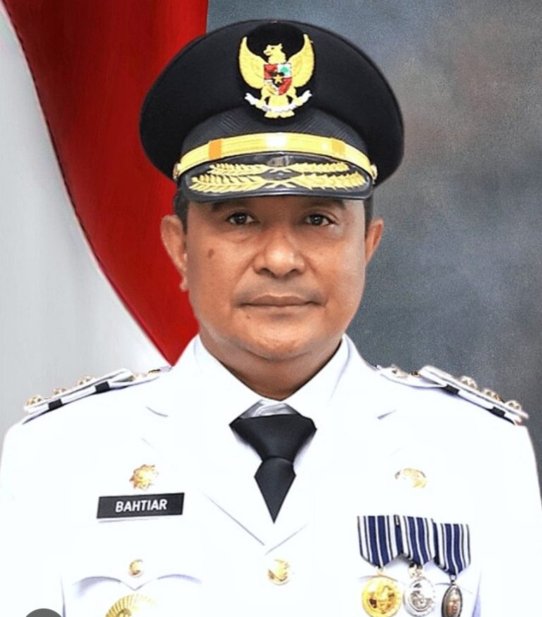 Bahtiar Baharuddin Resmi Jabat PJ Gubernur Sulbar - Radar Sulbar