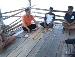 Tim Relawan Bebas Manggazali Berikan Bantuan ke Nelayan Dusun Kampung Baru