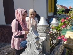Pulang Kampung, Siti KDI Sempatkan Ziarah ke Makam Leluhur Qadi Balanipa