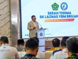 Kemenag RI Menyerahkan SK Izin Operasional Sebagai Lembaga Amil Zakat Skala Nasional Kepada YBM BRILiaN