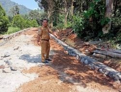 Desa Amola Bangun Jalan Produksi Pertanian Melalui Progam PSEW