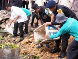 Menuju Swasembada Pangan, Pemprov Sulbar Tebar Benih Kepiting di Mako Brimob