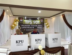 TPS Lapas Polewali: Nuansa Gold Cream, Warga Binaan Dihadiai Coklat