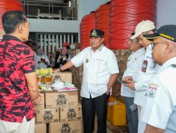 Kendalikan Inflasi Jelang Nataru, PJ Bahtiar Bersama Forkopimda Tinjau Stok Bahan Pokok Jelang Nataru