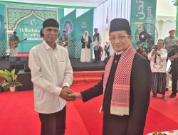 Mantan Preman Hercules Serahkan Rp50 Juta ke Menteri Agama untuk Disalurkan ke Ponpes As’adiyah Wajo