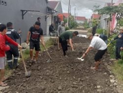 Gotong Royong Benahi Jalan, Jadi Kunci Warga Lingkungan Tegar Perkuat Ikatan Sosial