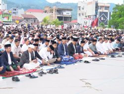 Pemprov Sulbar Laksanakan Salat Idul Adha di Anjungan Pantai Manakarra