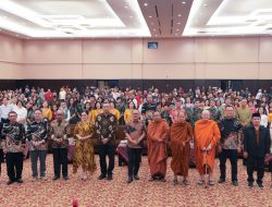 Hadiri Sannipata Waisak Sulselbar 2025, Suhardi Duka Tekankan Toleransi Antar Umat Beragama