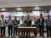 Hadiri Rakor Pemberantasan Korupsi di Gedung KPK RI, Bupati dan Ketua DPRD Polman Tandatangani Komitmen Bersama Anti Korupsi